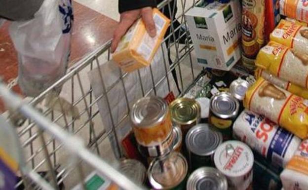 Los Vecinos de La Palomera donan casi 600 kilos de alimento a la Asociación Leonesa de Caridad