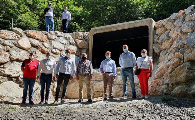 La Diputación de León recibe la reparación de la carretera del puerto de Pandetrave