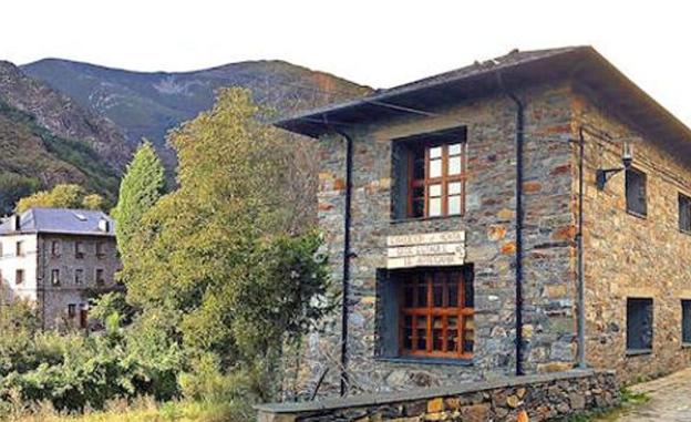 Conchi Casado rescata «la belleza encontrada en cualquier parte» en la sede de artesanía de Colinas del Campo