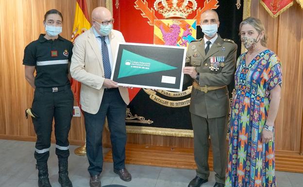 Peñacorada reconoce la lucha contra la COVID'19 con su 'Banderín al mérito 2020'