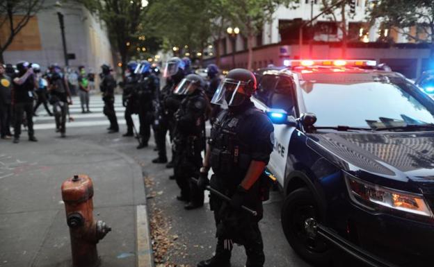 La violencia repunta en las manifestaciones raciales en Estados Unidos