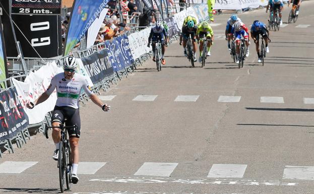 Sam Bennett, vencedor de la cuarta etapa de la Vuelta a Burgos