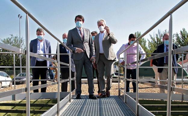 Suárez-Quiñones avanza una inversión de 22 millones para alcanzar las «cero aguas residuales sin depurar» en la provincia