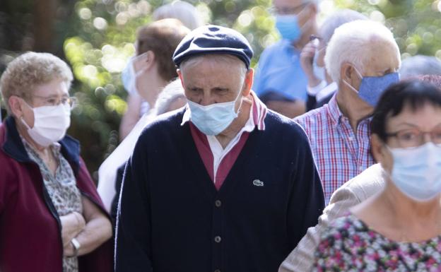 La Junta confirma el quinto brote en la provincia: cinco miembros de una familia de Oencia