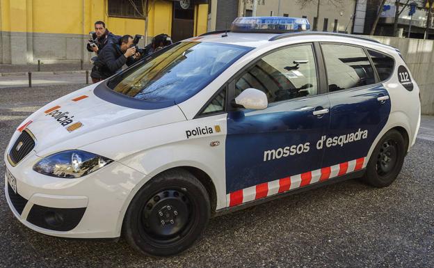 Agrede con una barra a una pareja homosexual en Barcelona