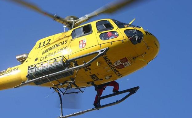 Una mujer de 38 años trasladada en helicóptero al Hospital de León tras un accidente en Lubián