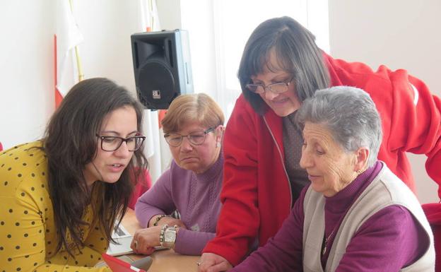 Cruz Roja en León cuenta con 60 participantes en el nuevo proyecto de empleo 'Desafío empleo +45'