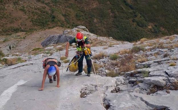 La Guardia Civil realiza tres rescates en montaña durante el fin de semana