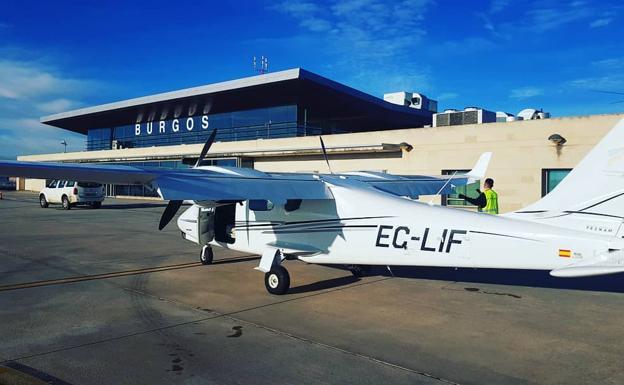 La salida de León de FlyBy School lanza su apuesta por Burgos, donde instalará su primer simulador de vuelo