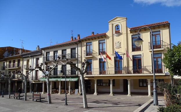 El Ayuntamiento de Sahagún expone sus presupuestos tras seis años sin aprobarlos