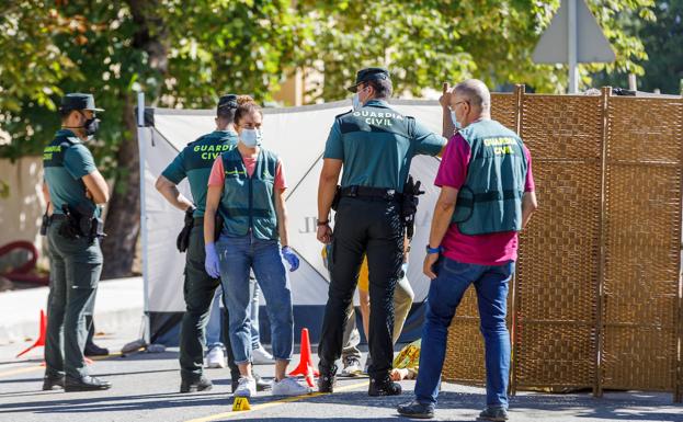 La Junta condena el asesinato machista de una mujer a manos de su expareja en La Granja