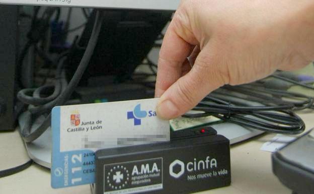 León mantiene activas en julio más de 11.000 tarjetas sanitarias de pacientes desplazados