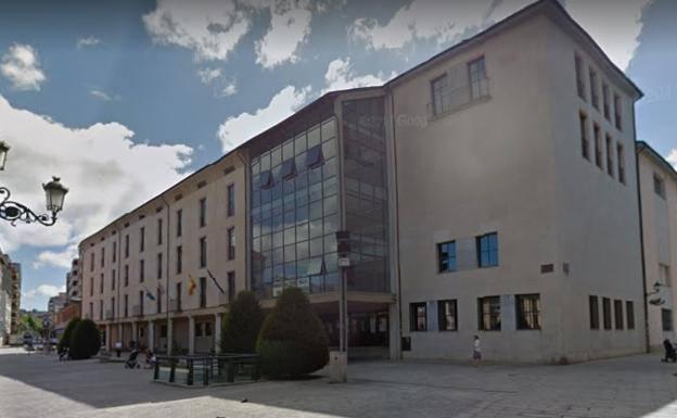 La Junta mejorará la eficiencia energética del IES Gil y Carrasco