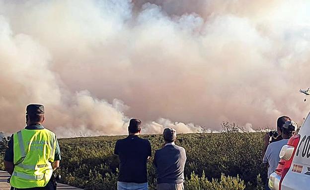 Extinguido el incendio de Lober de Aliste, el mayor de España en 2020, con casi 2.000 hectáreas calcinadas