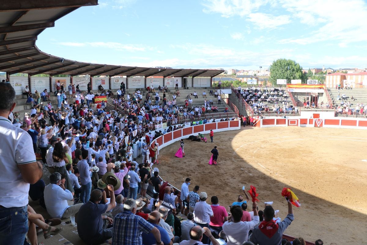 Astorga vive la nueva normalidad de los toros