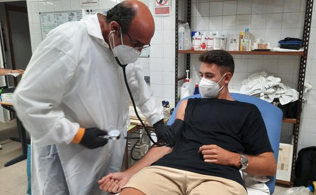 La Cultural se somete a los tests de la Covid-19 y a pruebas físicas en la vuelta a su rutina