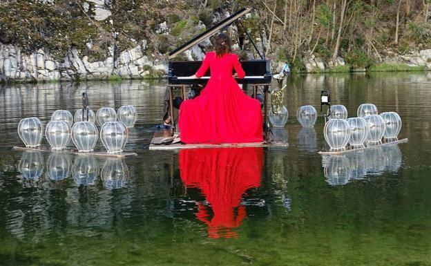 El piano del Lago cancela su espectáculo en Cacabelos debido a los casos de Covid-19 registrados