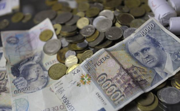 Los españoles guardan 266.550 millones de pesetas en casa