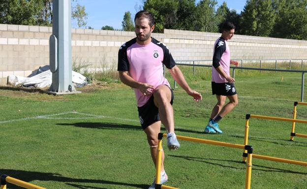 La Cultural inicia una nueva semana de pretemporada con el regreso del capitán Martínez