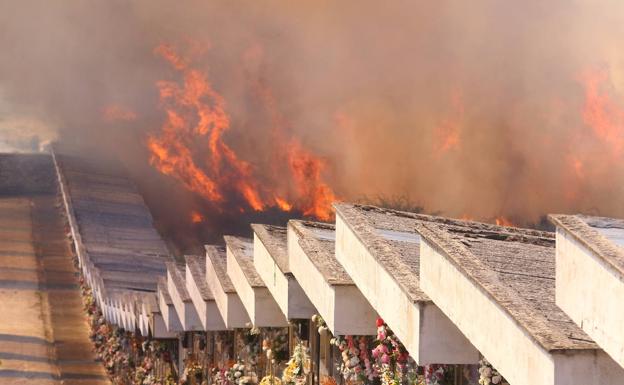 Identificado el responsable del incendio declarado en las inmediaciones del cementerio de Ponferrada