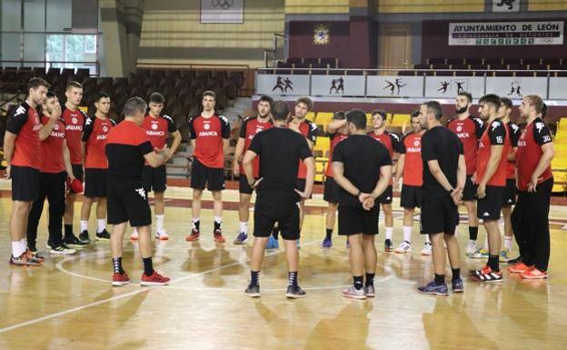 El Abanca Ademar confirma que el posible positivo de uno de sus jugadores ha sido descartado