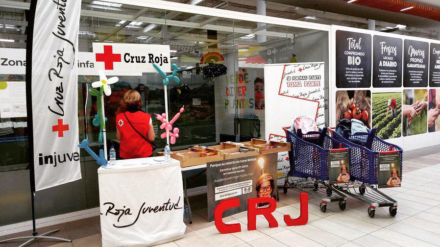 Fundación Solidaridad Carrefour y Cruz Roja ponen en marcha la 'Vuelta al Cole Solidaria' a favor de la infancia en riesgo social