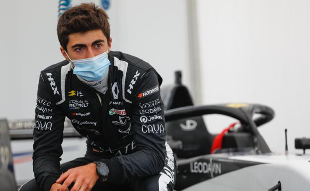 Un domingo gris no empaña el tercer puesto de David Vidales en la general de la Fórmula Renault