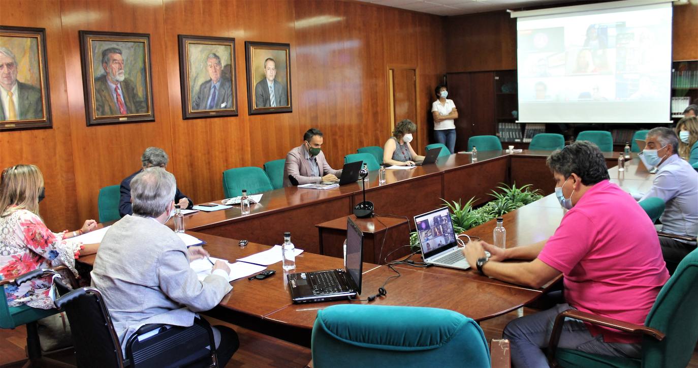 La ULE actualiza su protocolo frente a la Covid-19 y estudia un nuevo convenio con Marruecos