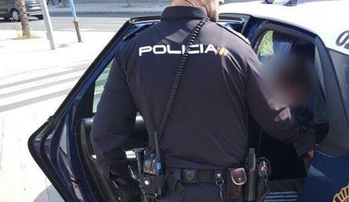 La Policía detiene en Valladolid a un joven de 16 años por dar una paliza y robar a otro menor