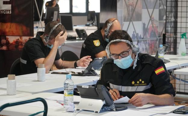 La UME rastrea desde León hasta cinco contactos estrechos de cada positivo en coronavirus detectado