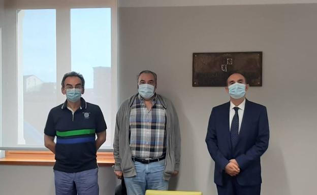 UGT traslada al Procurador del Común la precariedad de los empleados del operativo de incendios