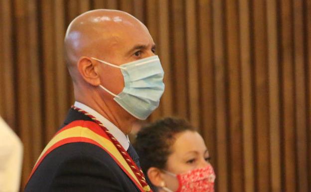 Diez: «El objeto de la reunión es trasladar los datos del coronavirus en la ciudad así como las posibles medidas a implementar»