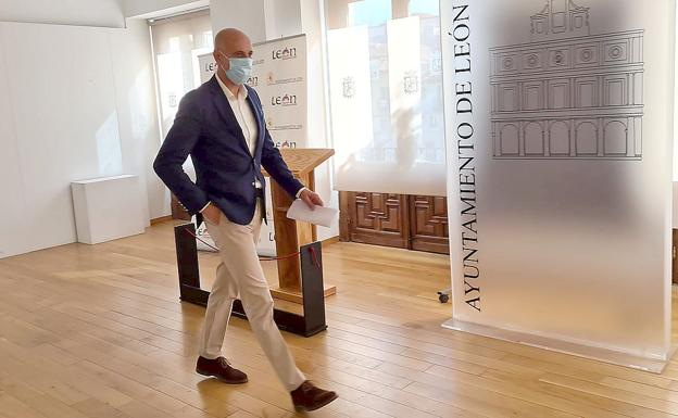 Diez denuncia la «incompetencia» de la Junta ante la Covid-19 y ve imposible controlar las 1.200 personas que están en cuarentena