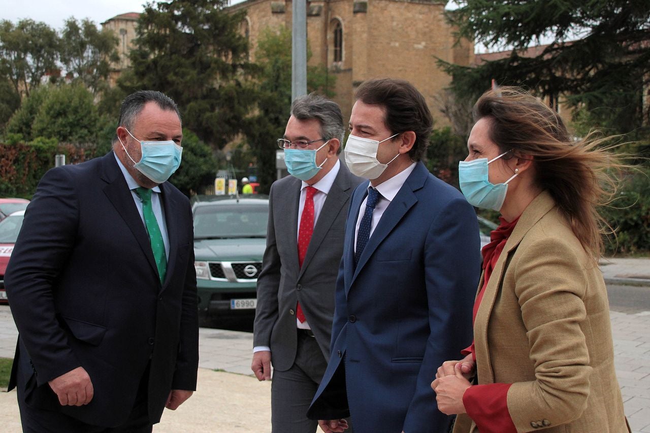 El presidente de la Junta preside el acto de inauguración del curso 2020-2021