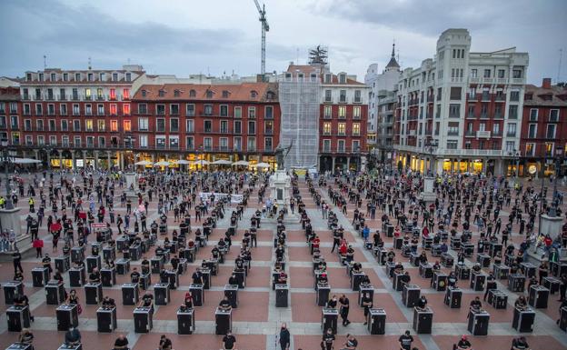 El sector de la cultura leonesa se une a la 'Alerta Roja' en Valladolid para pedir más apoyo