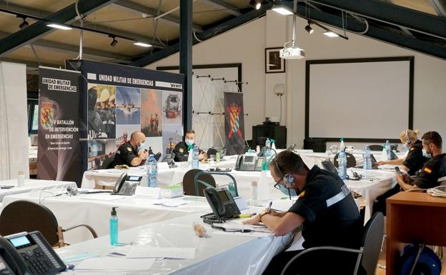 Los rastreadores de la UME avisan a 1.817 contactos directos de positivos por covid-19 en diez días