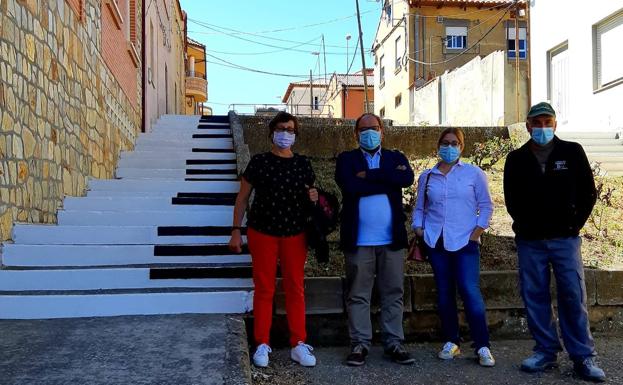 La Bañeza inicia labores de embellecimiento, dando «una nueva vida» a espacios dañados