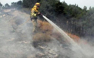 Dan por controlado un incendio en Mora de Luna y quedan extinguidos otros cuatro en la provincia