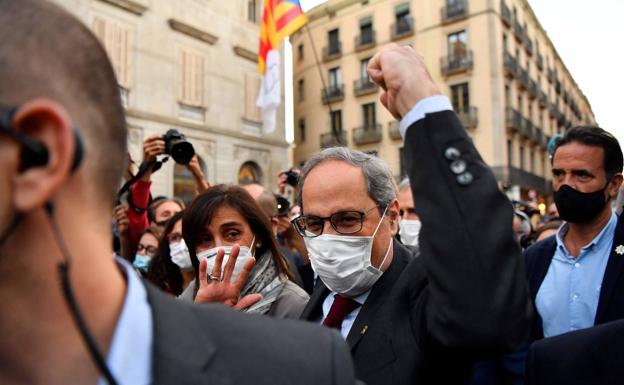 Torra pide al Constitucional que suspenda la inhabilitación