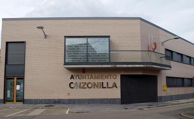 El Ayuntamiento de Onzonilla dota al colegio de Vilecha de material tecnológico
