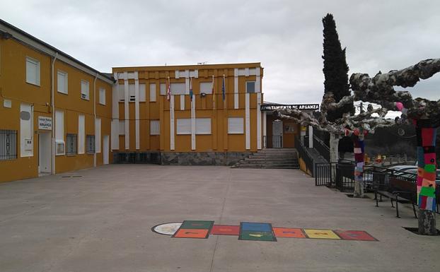 La Junta Vecinal de Campelo urge al Ayuntamiento una licencia de obras que evite la pérdida de 5.000 euros de subvención para el pueblo