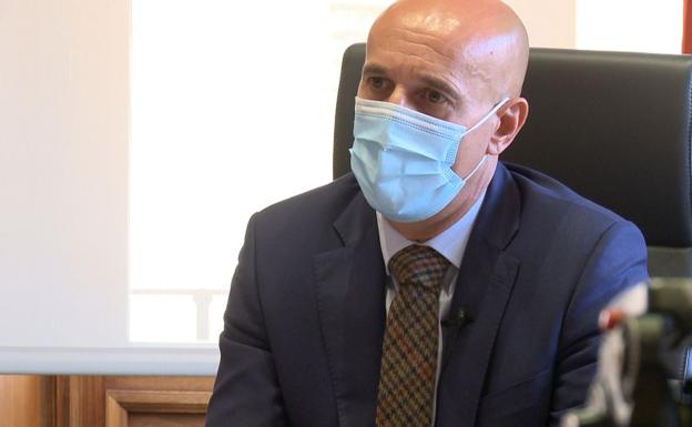 «Si estamos así no es tanto por los leoneses, sino por la dureza del virus y por un sistema sanitario débil»