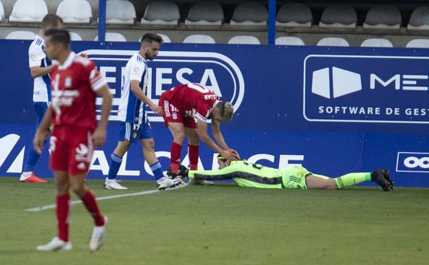 Dos zarpazos del Cartagena acaban con la racha de la Ponferradina