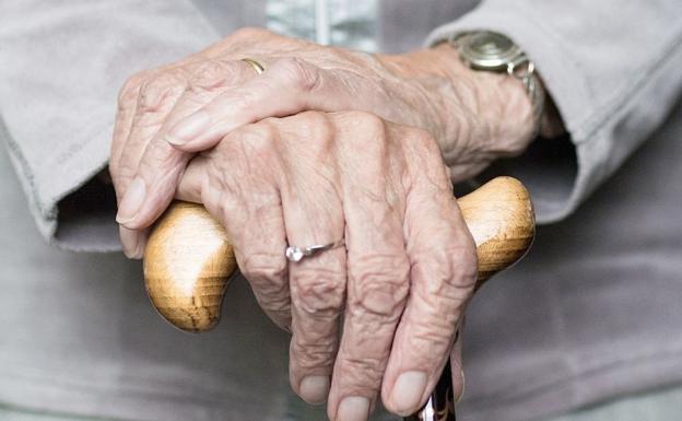 Los centros asistenciales de León registran dos fallecidos más por covid-19 este domingo