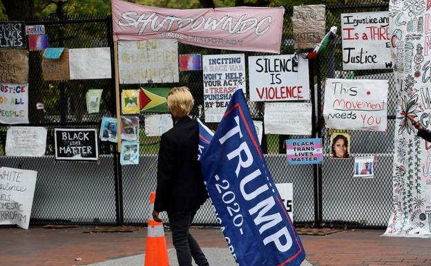 Trump vuelve a la campaña sobre el cadáver de Trayvon Martin