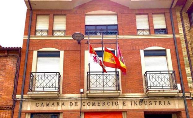 La Cámara de Comercio de Astorga apuesta por la formación online gratuita dentro del programa PICE para jóvenes