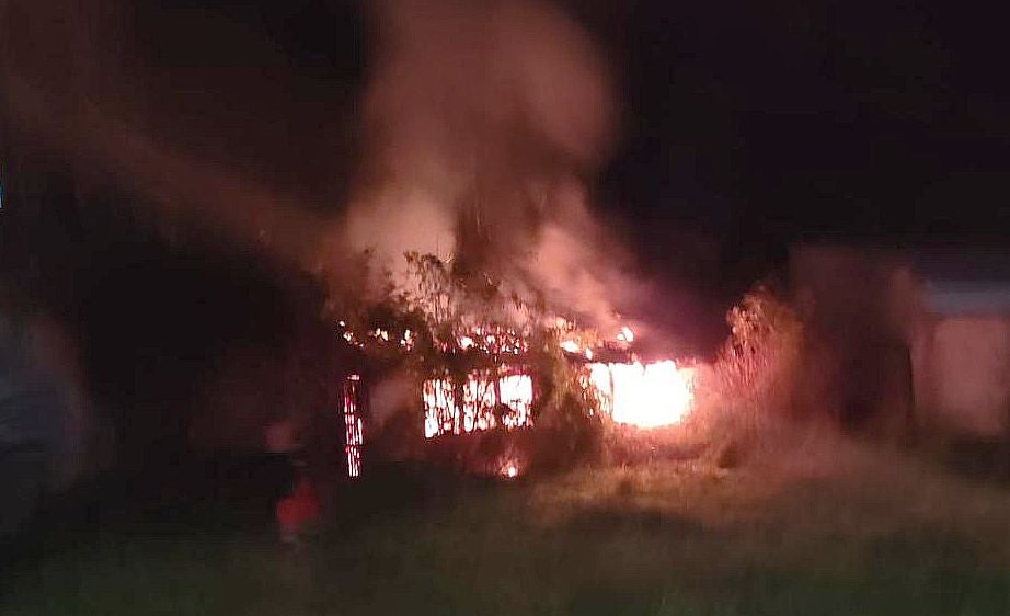Incendian de madrugada y por segunda vez la vivienda de un mendigo en Cistierna