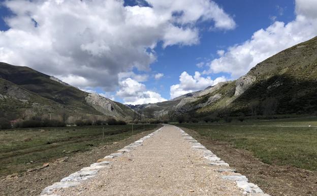 Valdelugueros celebra el acuerdo en las Cortes con la Calzada Romana del Curueño pero recuerda que «queda mucho por hacer»