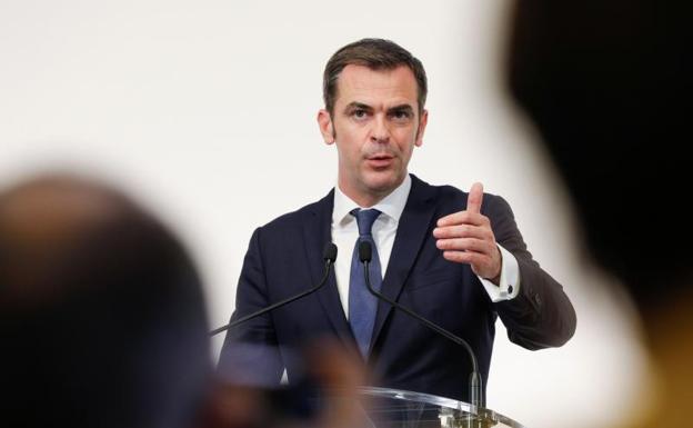 Registran las casas del ex primer ministro Philippe y del titular de Salud