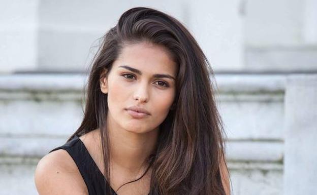 Sara Sálamo luce embarazo de su segundo hijo